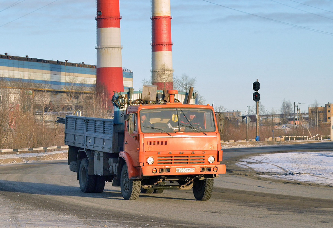 Архангельская область, № В 935 СС 29 — КамАЗ-4925