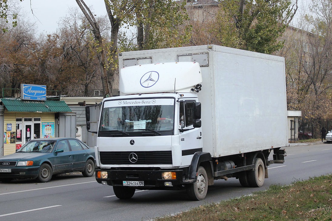 Жамбылская область, № 324 CRA 08 — Mercedes-Benz LK 814