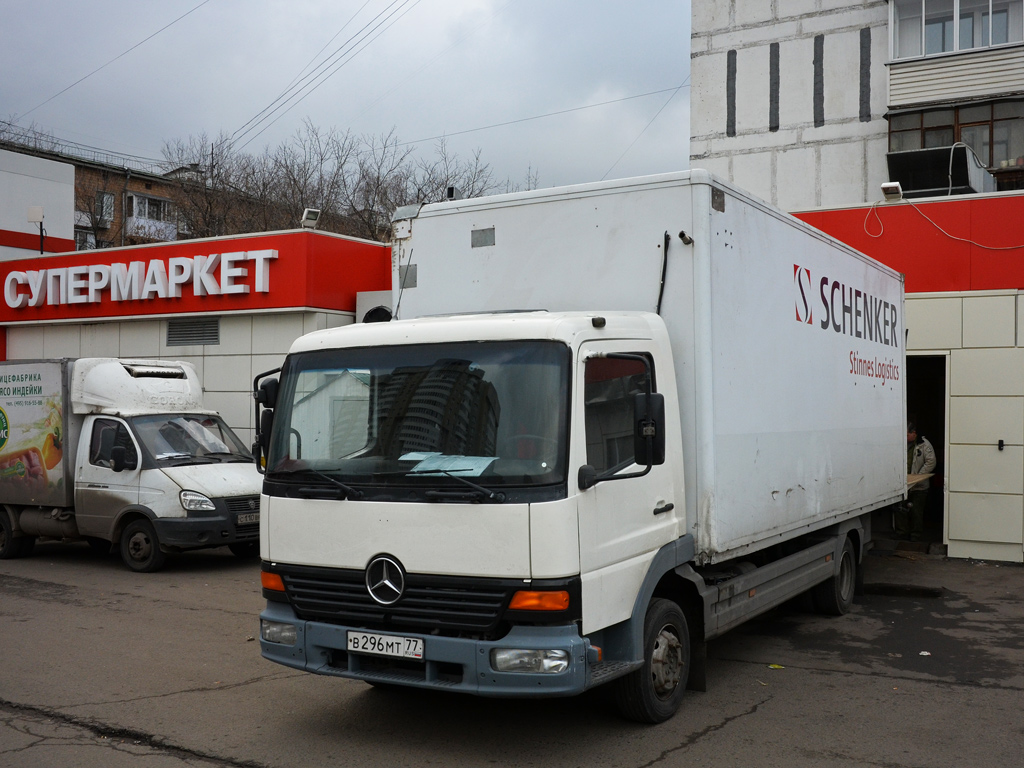 Москва, № В 296 МТ 77 — Mercedes-Benz Atego 818