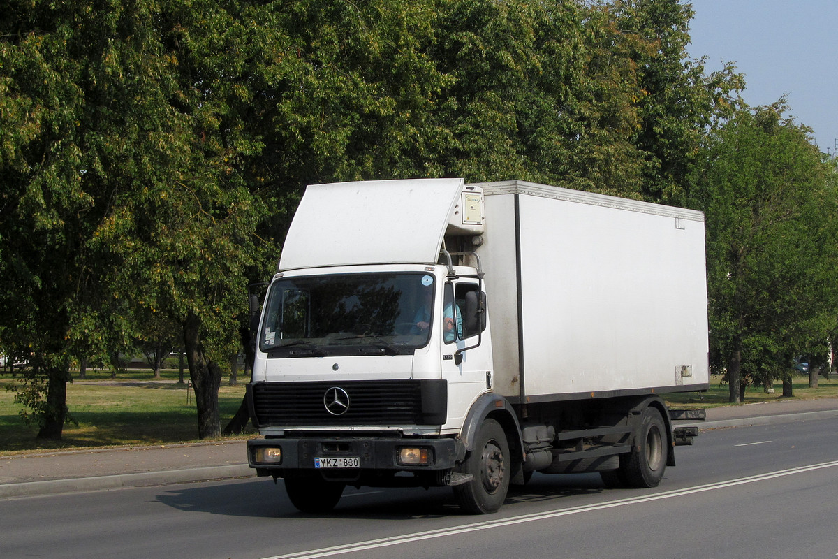 Литва, № YKZ 830 — Mercedes-Benz SK 1722