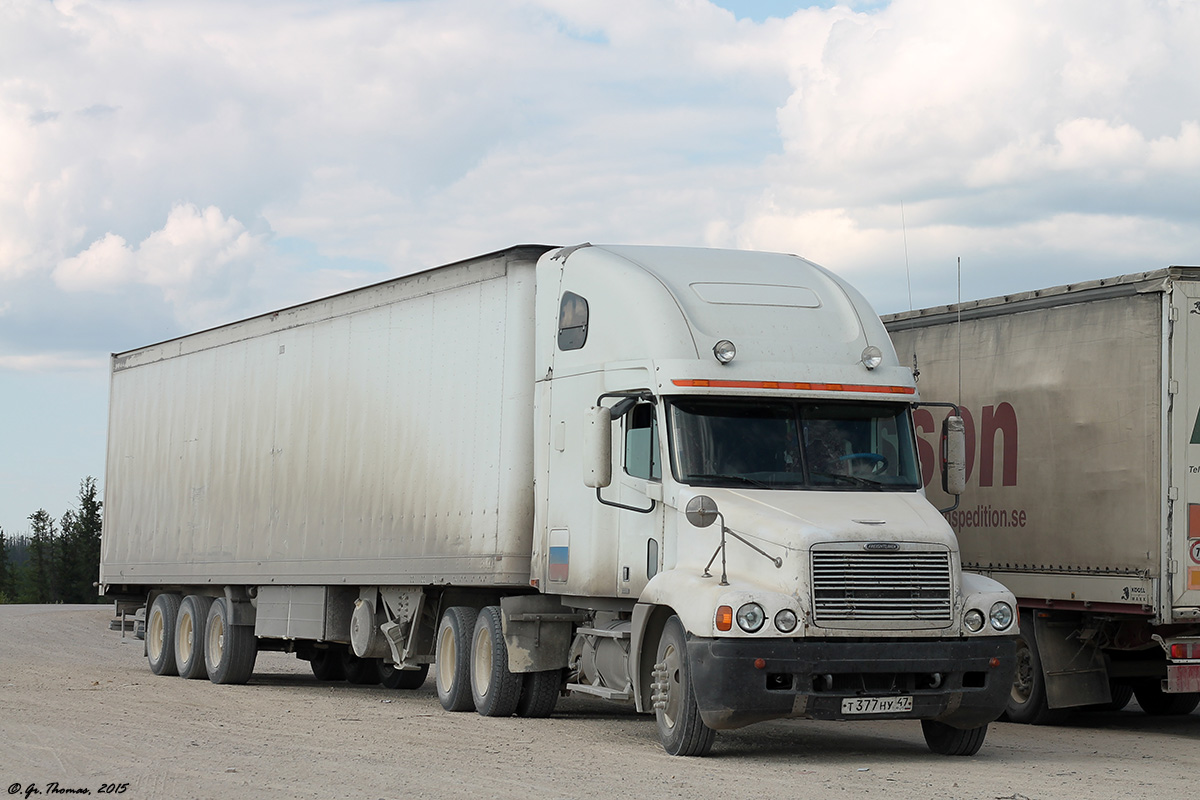 Ленинградская область, № Т 377 НУ 47 — Freightliner Century Class