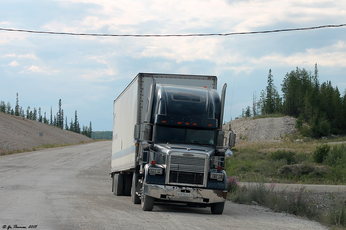 Саха (Якутия), № А 076 ЕУ 14 — Freightliner FLD 120 Classic