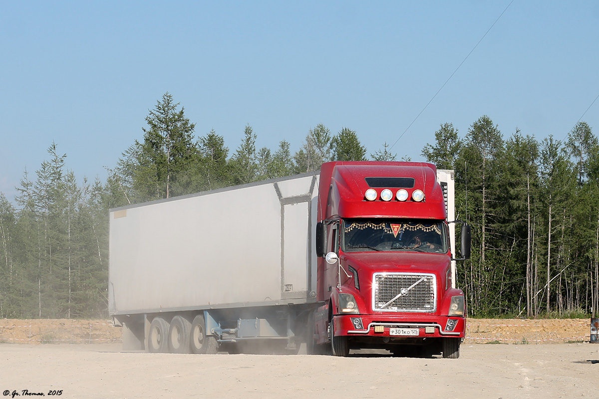 Приморский край, № Р 301 КО 125 — Volvo VNL670