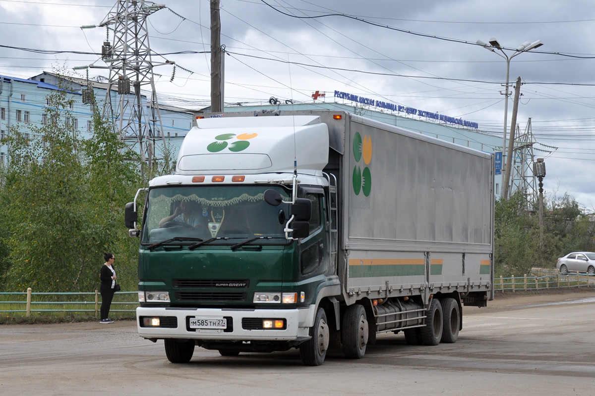 Хабаровский край, № М 585 ТН 27 — Mitsubishi Fuso Super Great