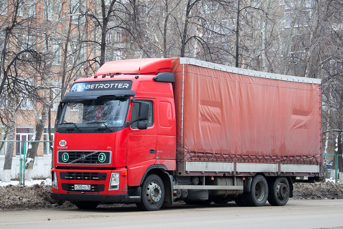 Удмуртия, № О 700 НО 18 — Volvo ('2002) FH12.440