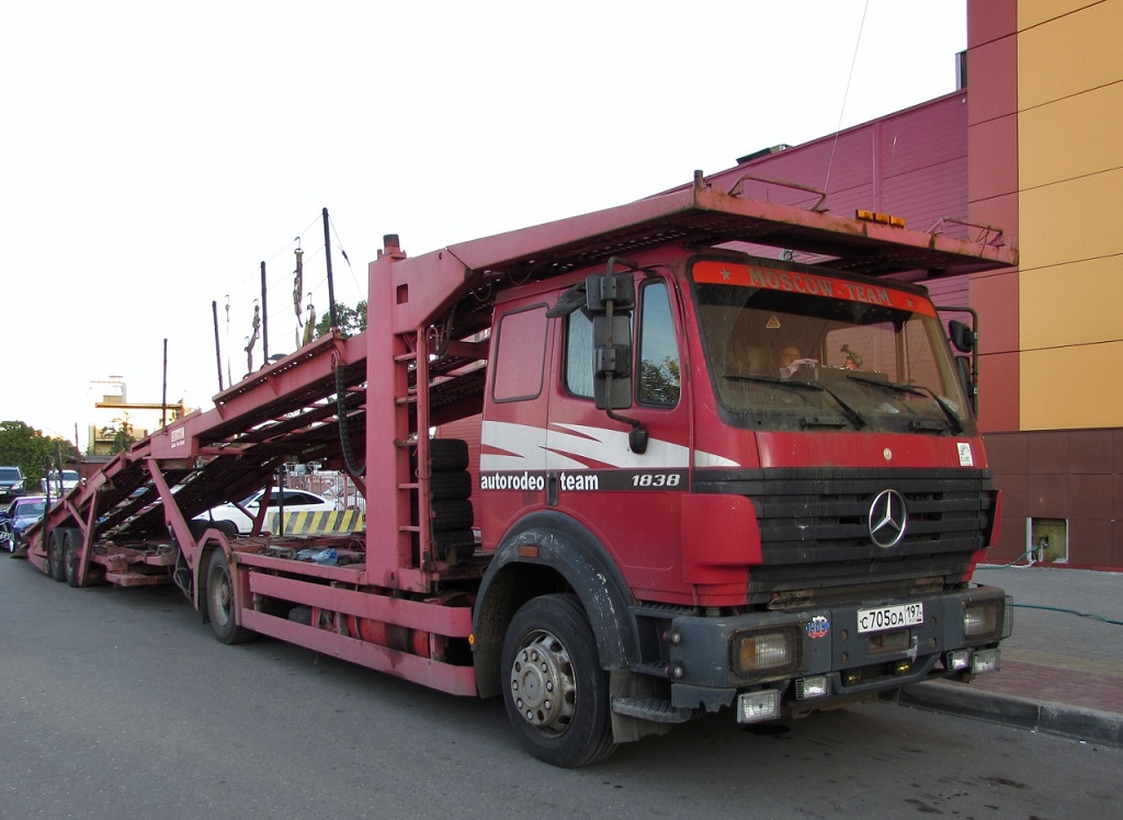 Москва, № С 705 ОА 197 — Mercedes-Benz SK 1838