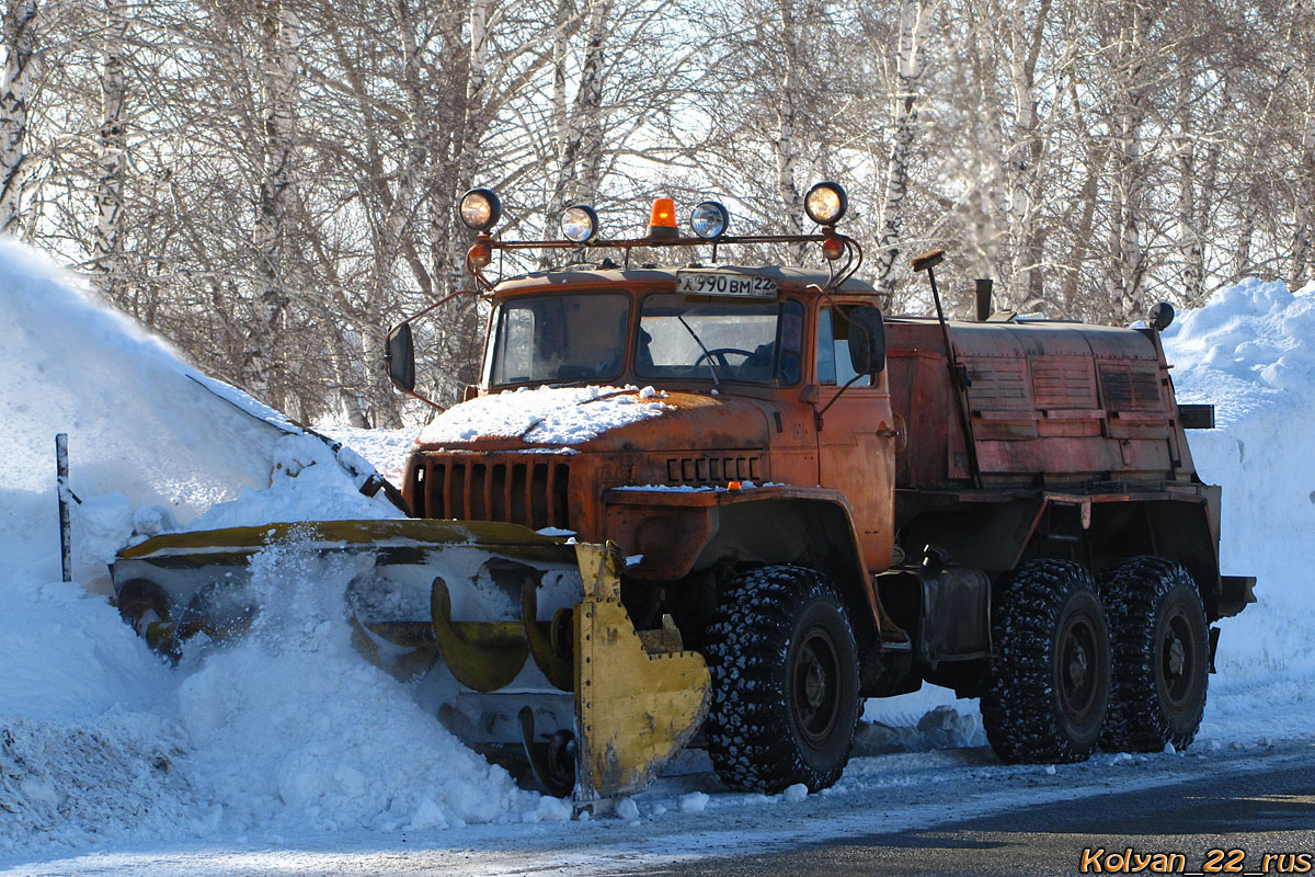 Алтайский край, № Х 990 ВМ 22 — Урал-43204