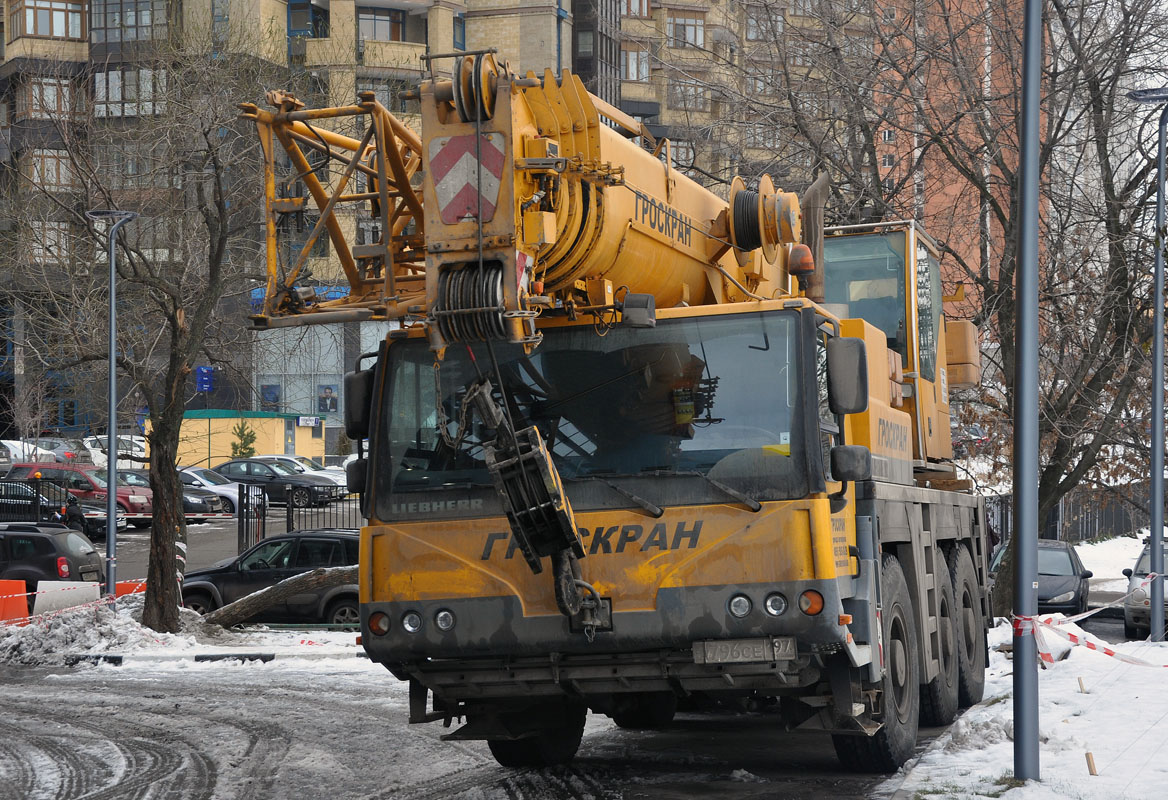 Москва, № А 796 СЕ 197 — Liebherr (общая модель)