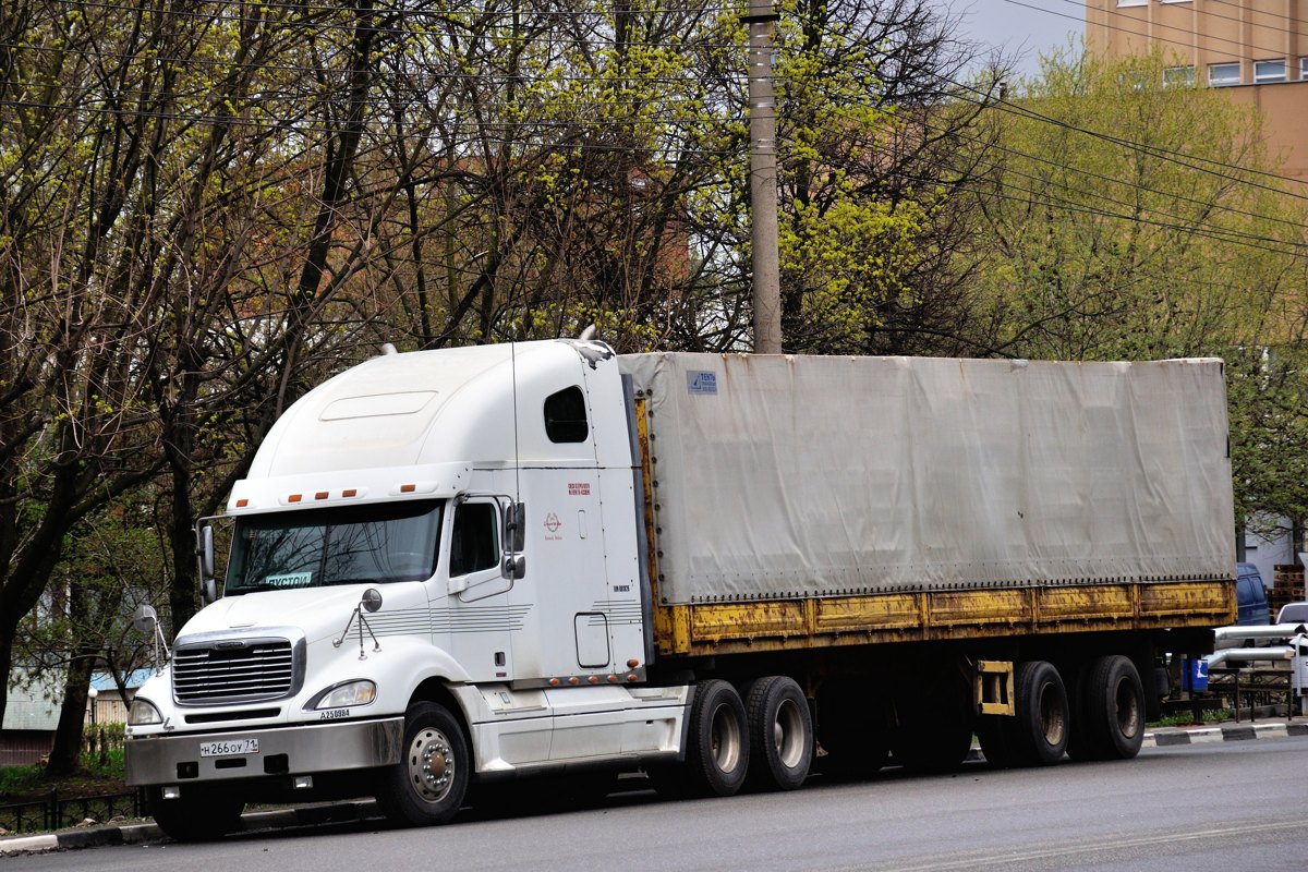 Тульская область, № Н 266 ОУ 71 — Freightliner Columbia