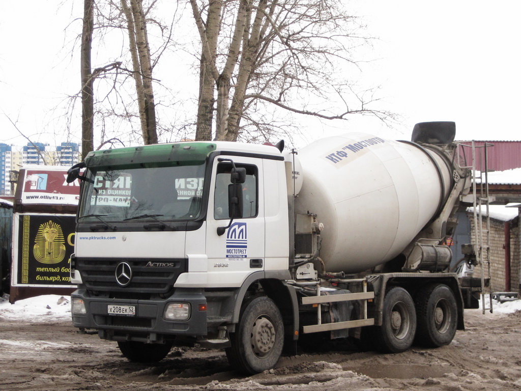 Кировская область, № Х 208 ЕК 52 — Mercedes-Benz Actros ('2003)