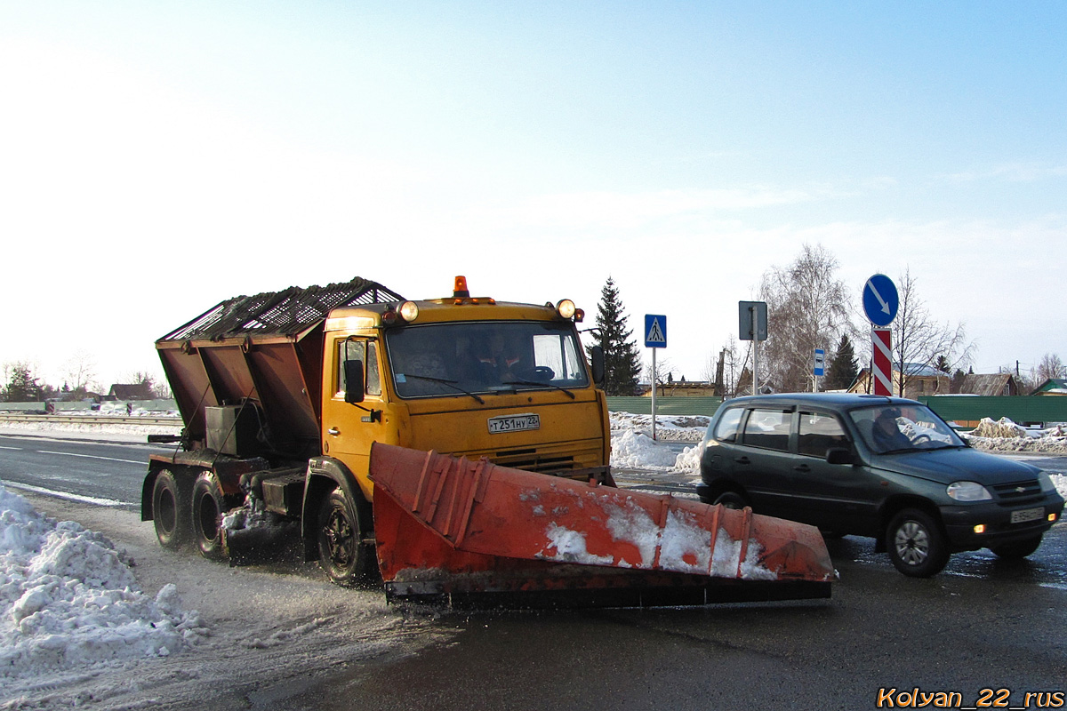 Алтайский край, № Т 251 НУ 22 — КамАЗ-55111 [551110]