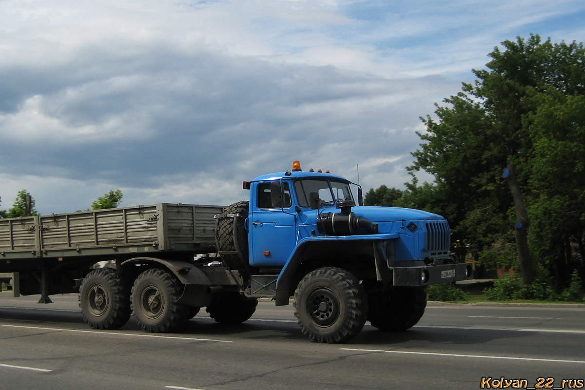 Алтайский край, № К 286 РН 22 — Урал-44202-41