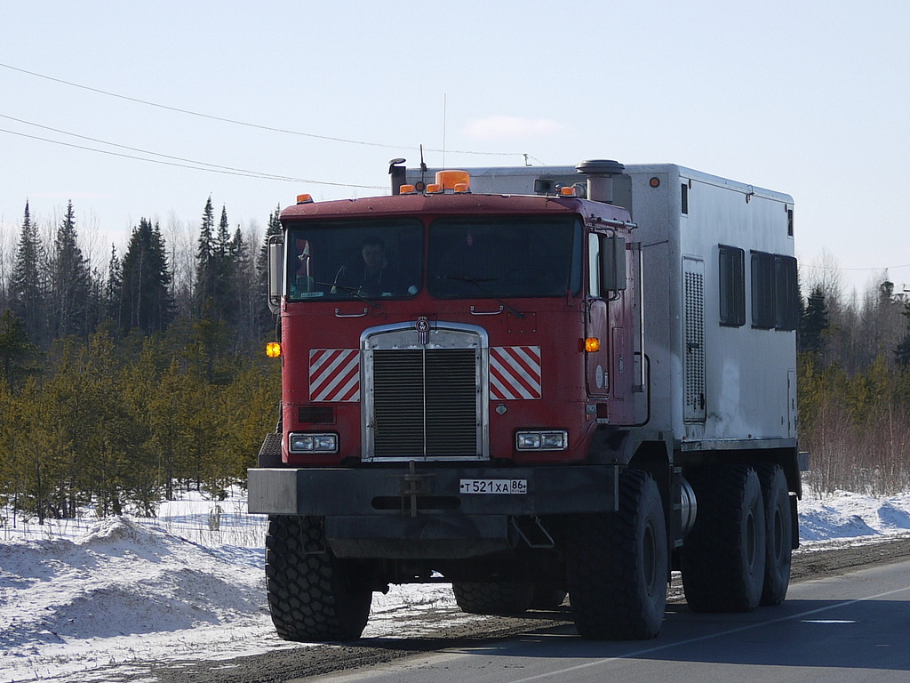 Ханты-Мансийский автоном.округ, № Т 521 ХА 86 — Kenworth C500