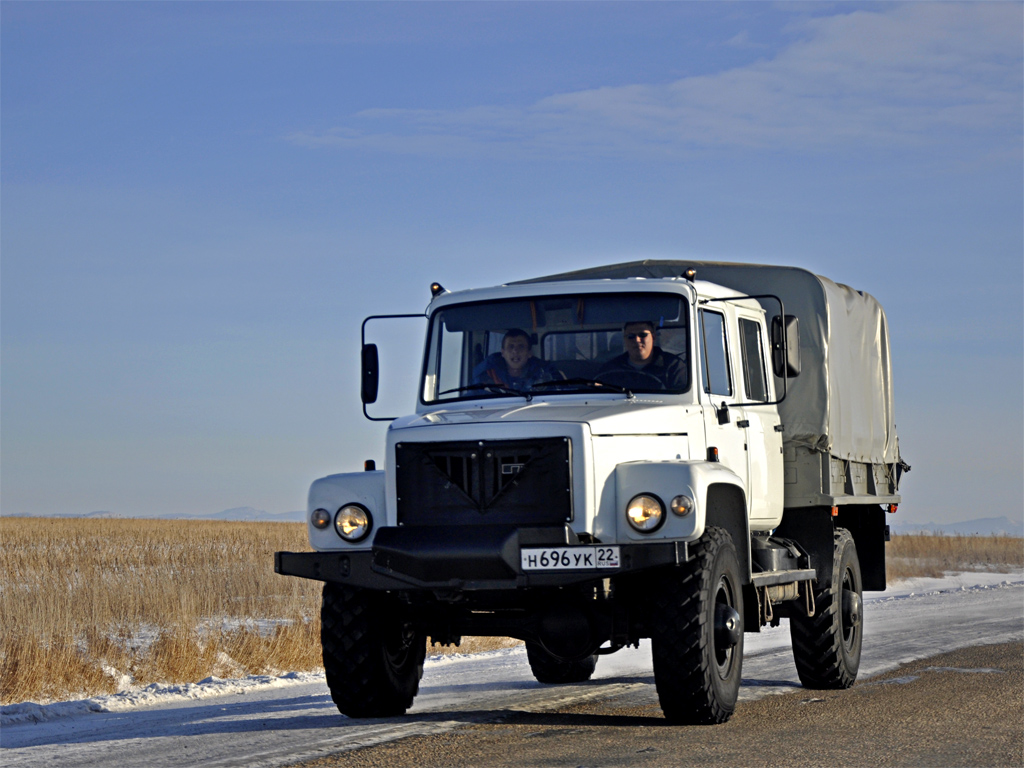 Алтайский край, № Н 696 УК 22 — ГАЗ-33081 «Садко»