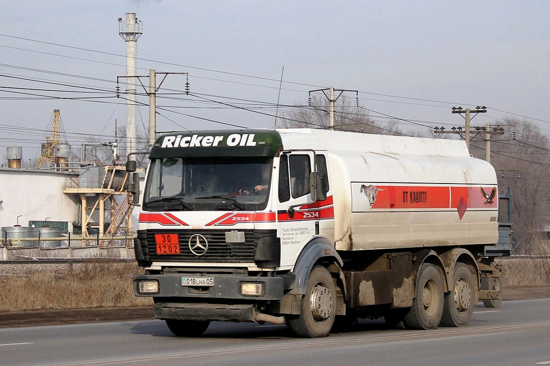 Алматинская область, № 018 LHA 05 — Mercedes-Benz SK (общ. мод.)