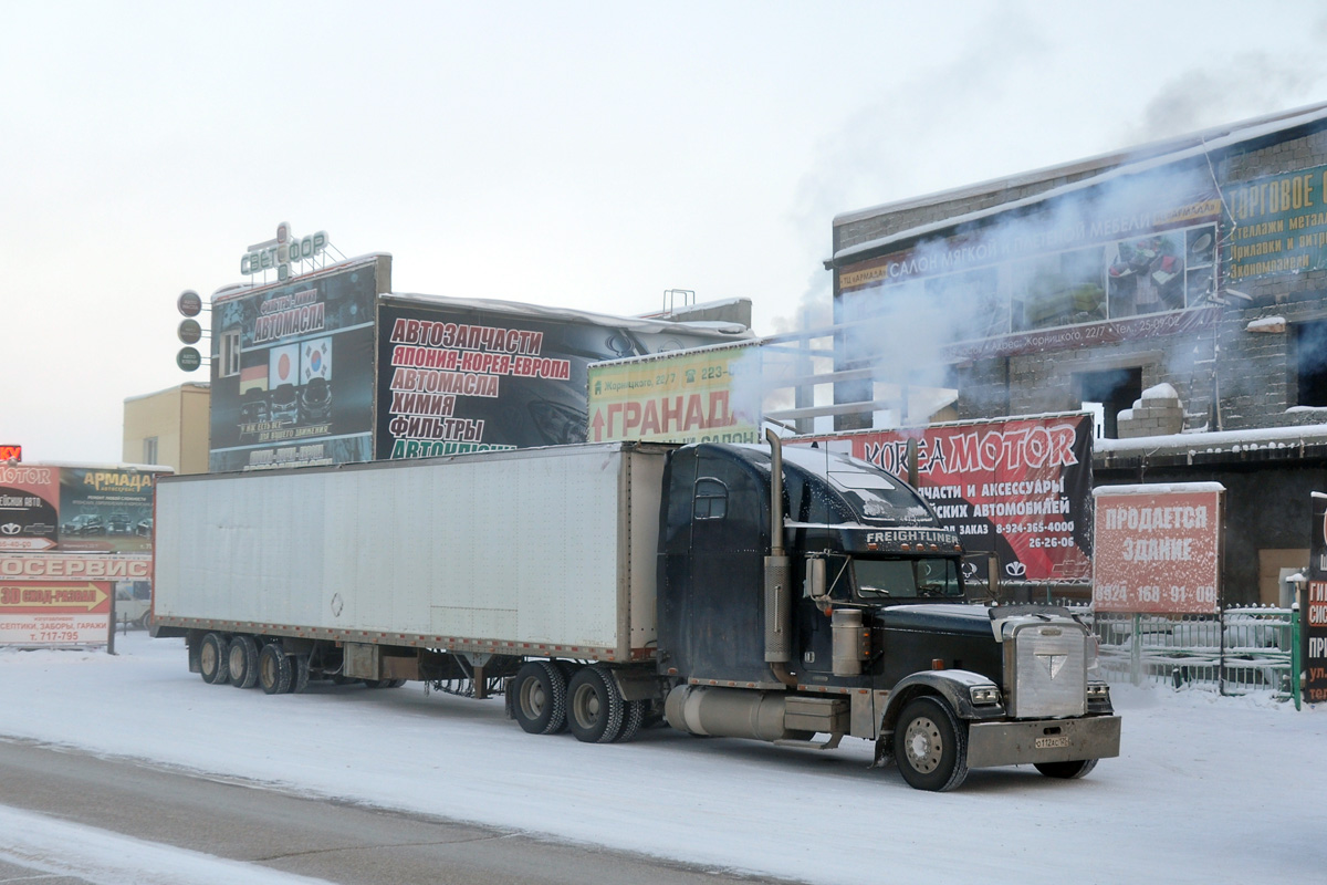 Приморский край, № О 112 АС 125 — Freightliner FLD 132 Classic XL