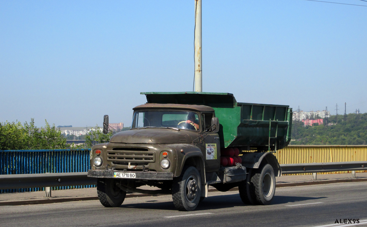 Днепропетровская область, № АЕ 1710 ВО — ЗИЛ-495710