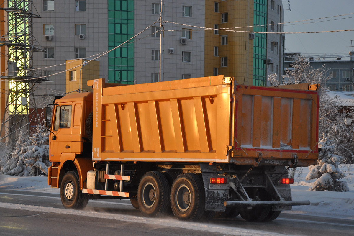 Саха (Якутия), № Е 551 КУ 14 — Shaanxi Shacman F2000 SX325x