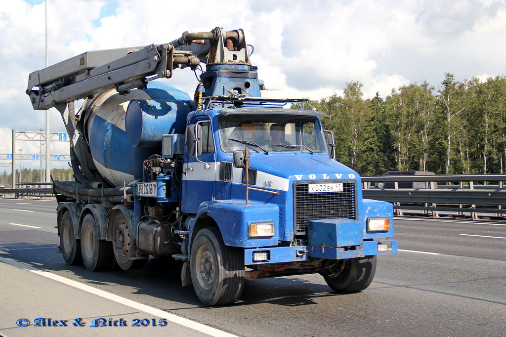 Ленинградская область, № Х 032 ВК 47 — Volvo N10