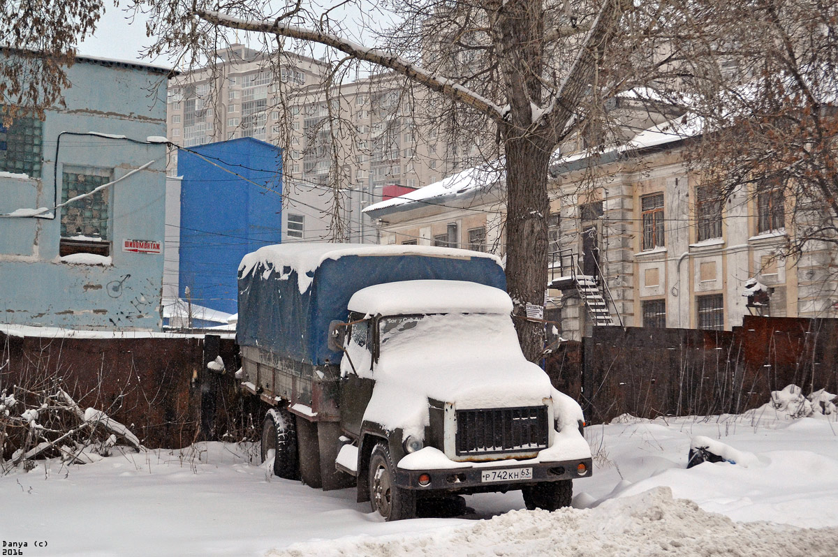 Самарская область, № Р 742 КН 63 — ГАЗ-33073