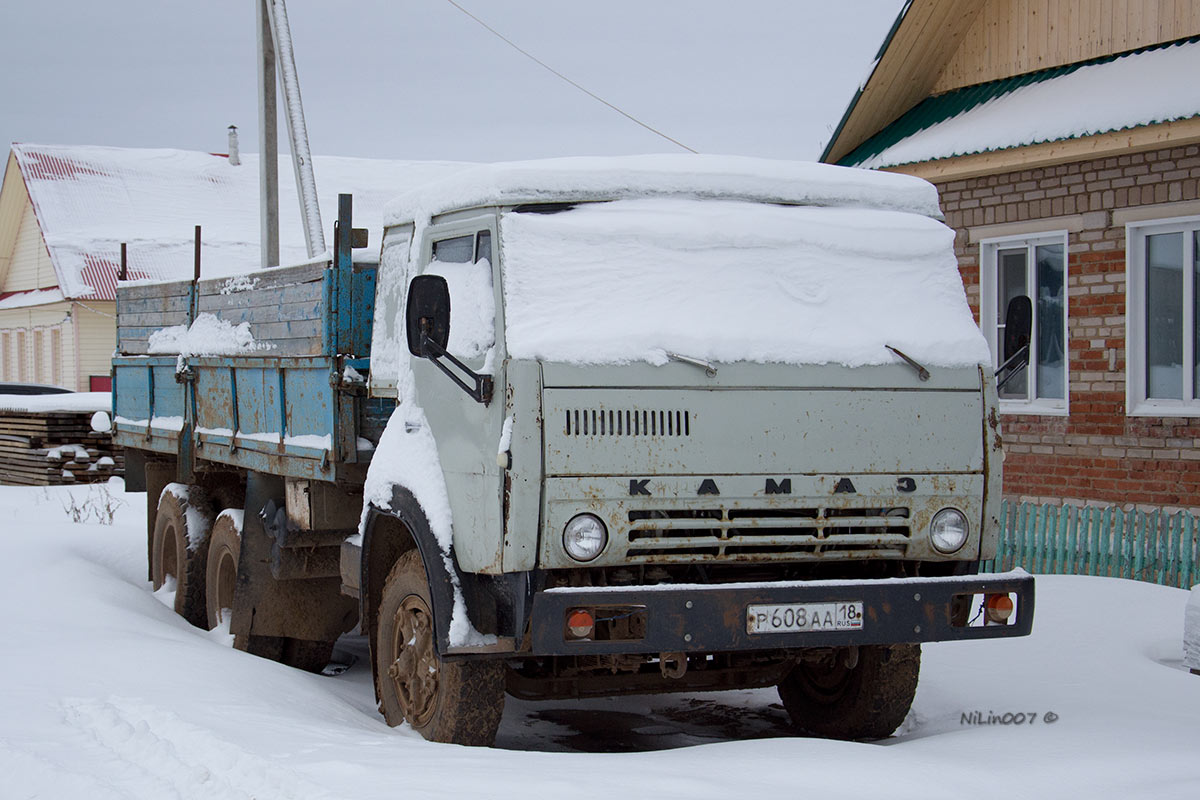 Удмуртия, № Р 608 АА 18 — КамАЗ-5320