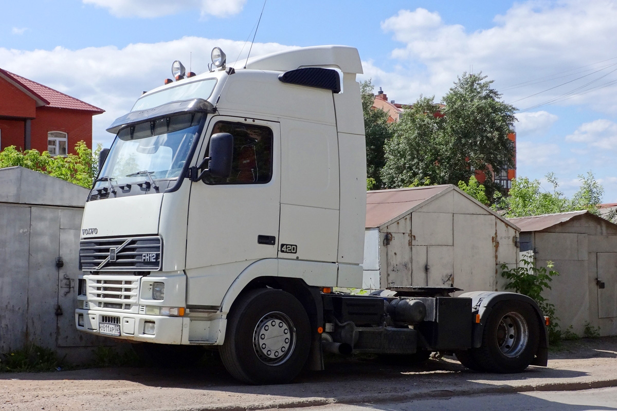 Башкортостан, № Х 611 АР 02 — Volvo ('1993) FH12.420