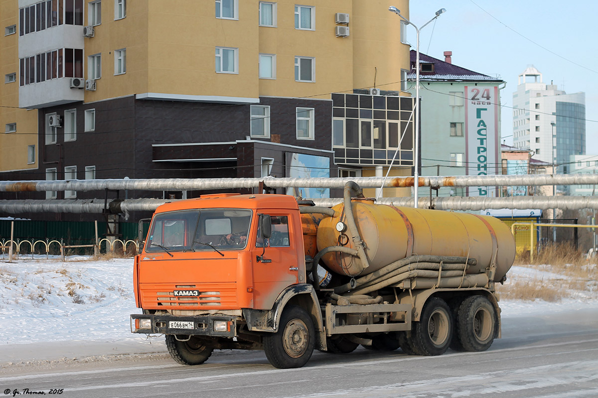 Саха (Якутия), № Е 066 ВМ 14 — КамАЗ-53215 [532150]