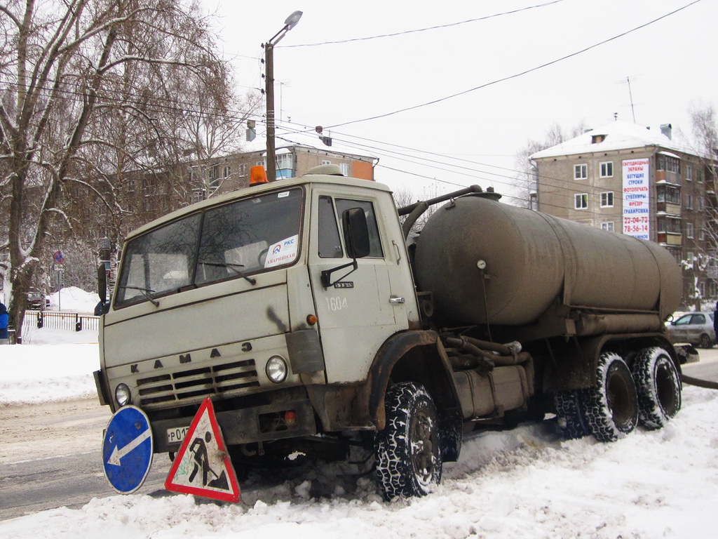 Кировская область, № Р 017 ВВ 43 — КамАЗ-53213