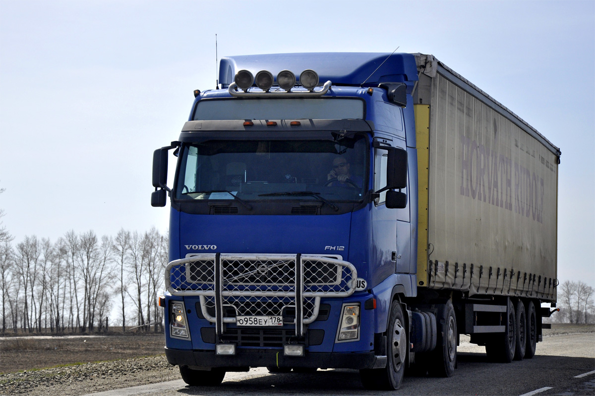 Санкт-Петербург, № О 958 ЕУ 178 — Volvo ('2002) FH12.420