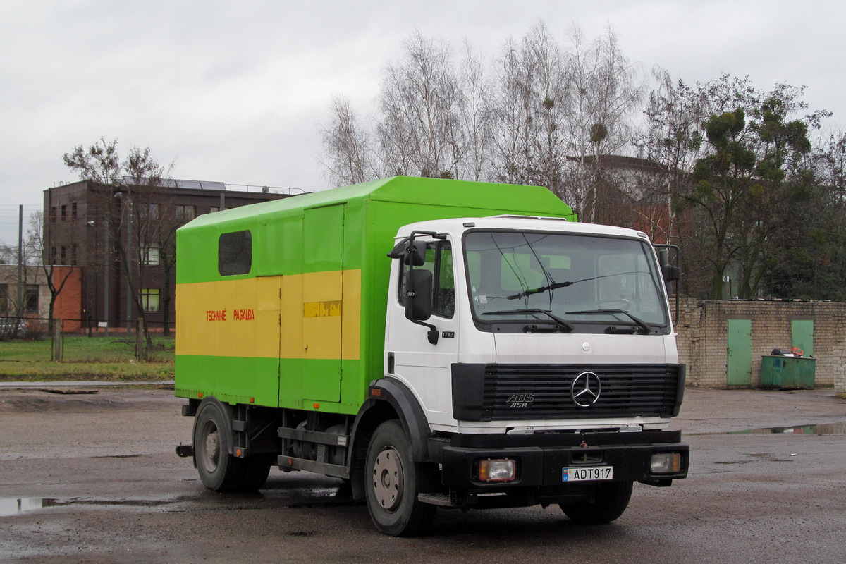 Литва, № ADT 917 — Mercedes-Benz SK (общ. мод.)