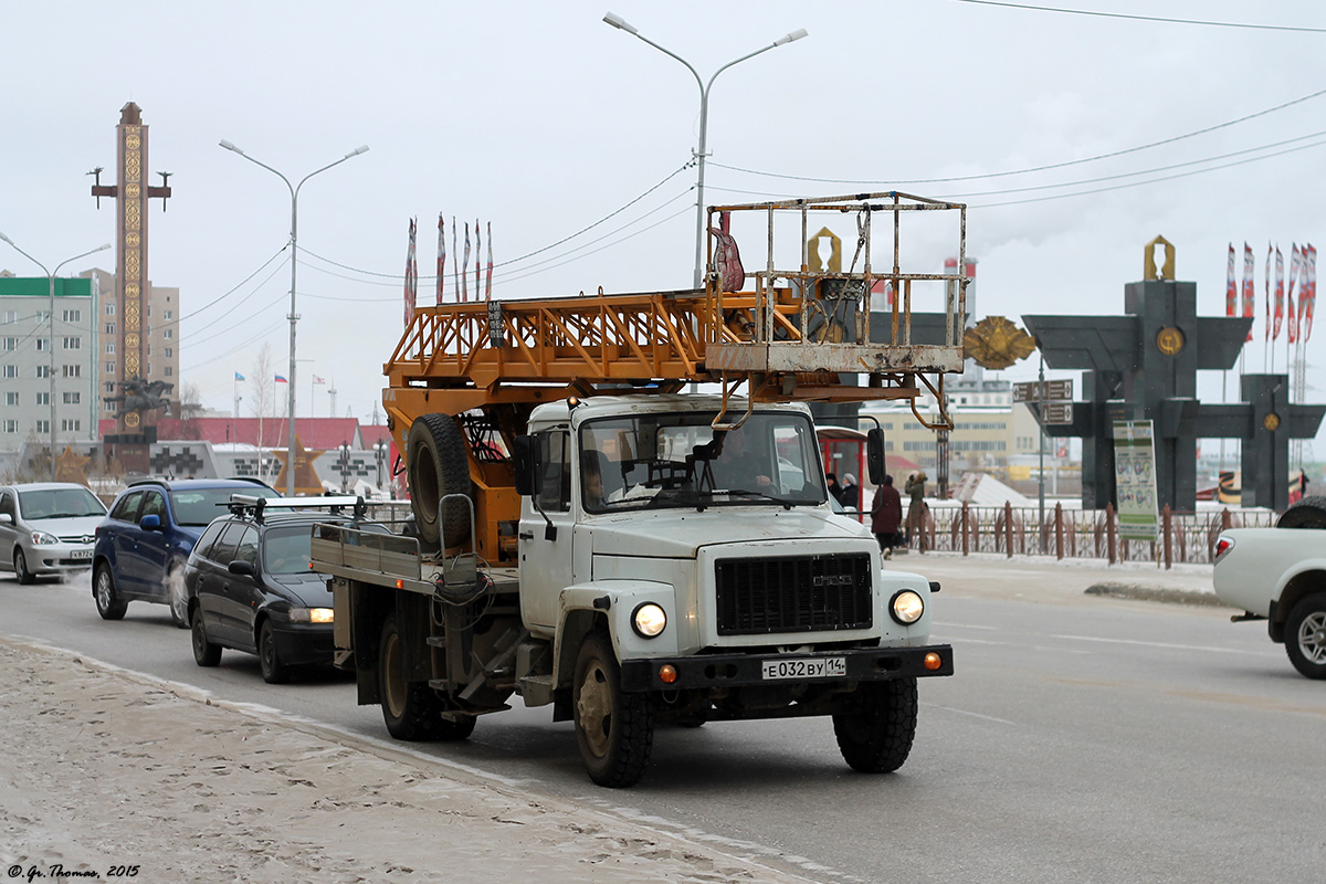 Саха (Якутия), № Е 032 ВУ 14 — ГАЗ-3307