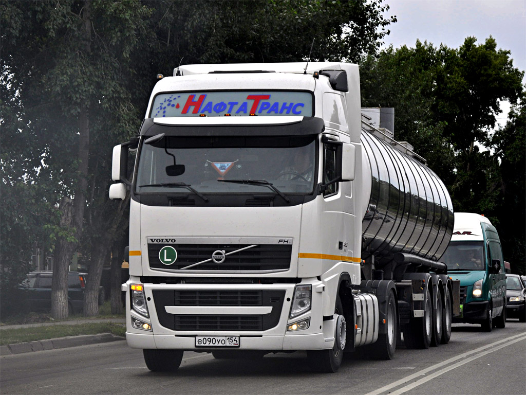 Новосибирская область, № В 090 УО 154 — Volvo ('2008) FH.460