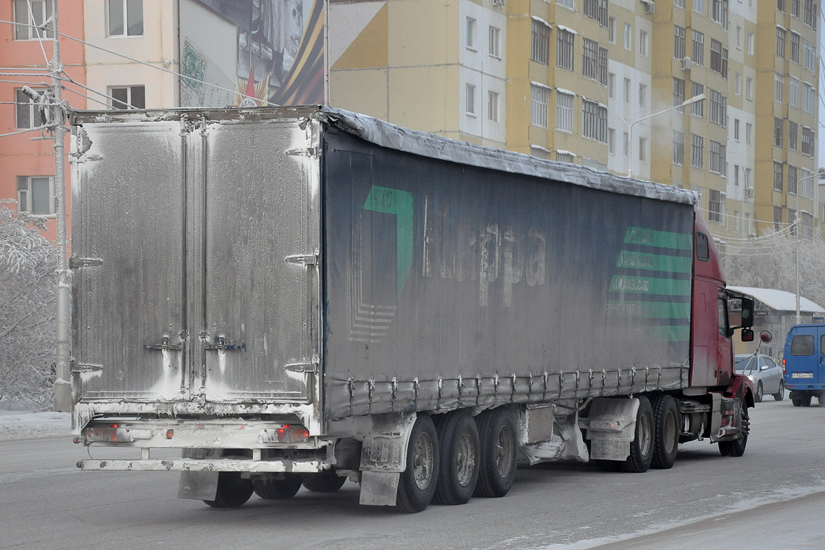 Свердловская область, № Т 998 ХЕ 96 — Volvo VNL670