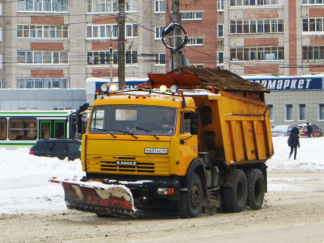 Кировская область, № М 601 НО 43 — КамАЗ-65115 (общая модель)