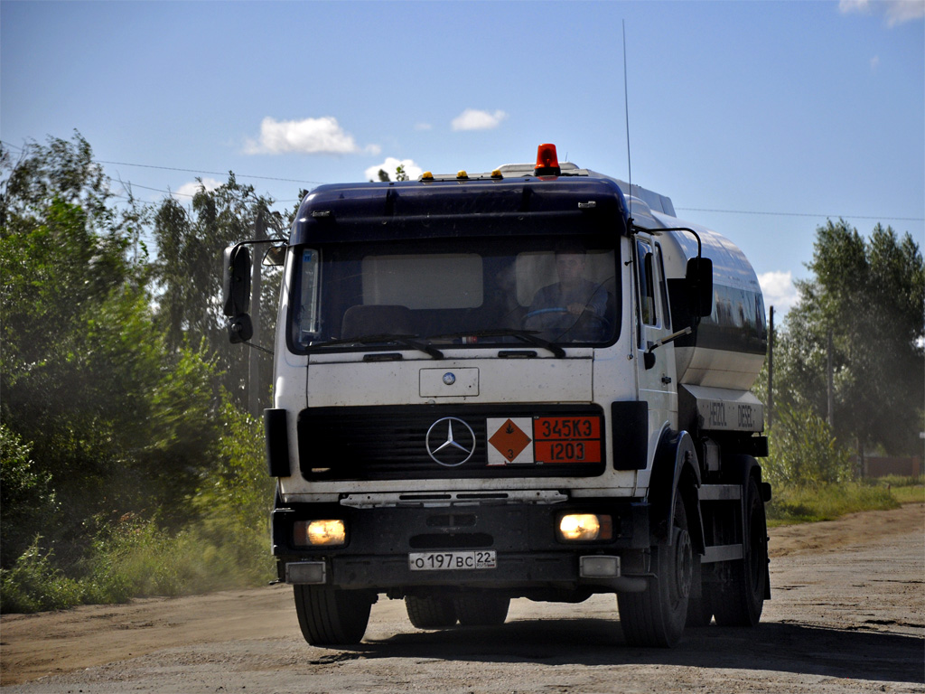 Алтайский край, № О 197 ВС 22 — Mercedes-Benz NG (общ. мод.)