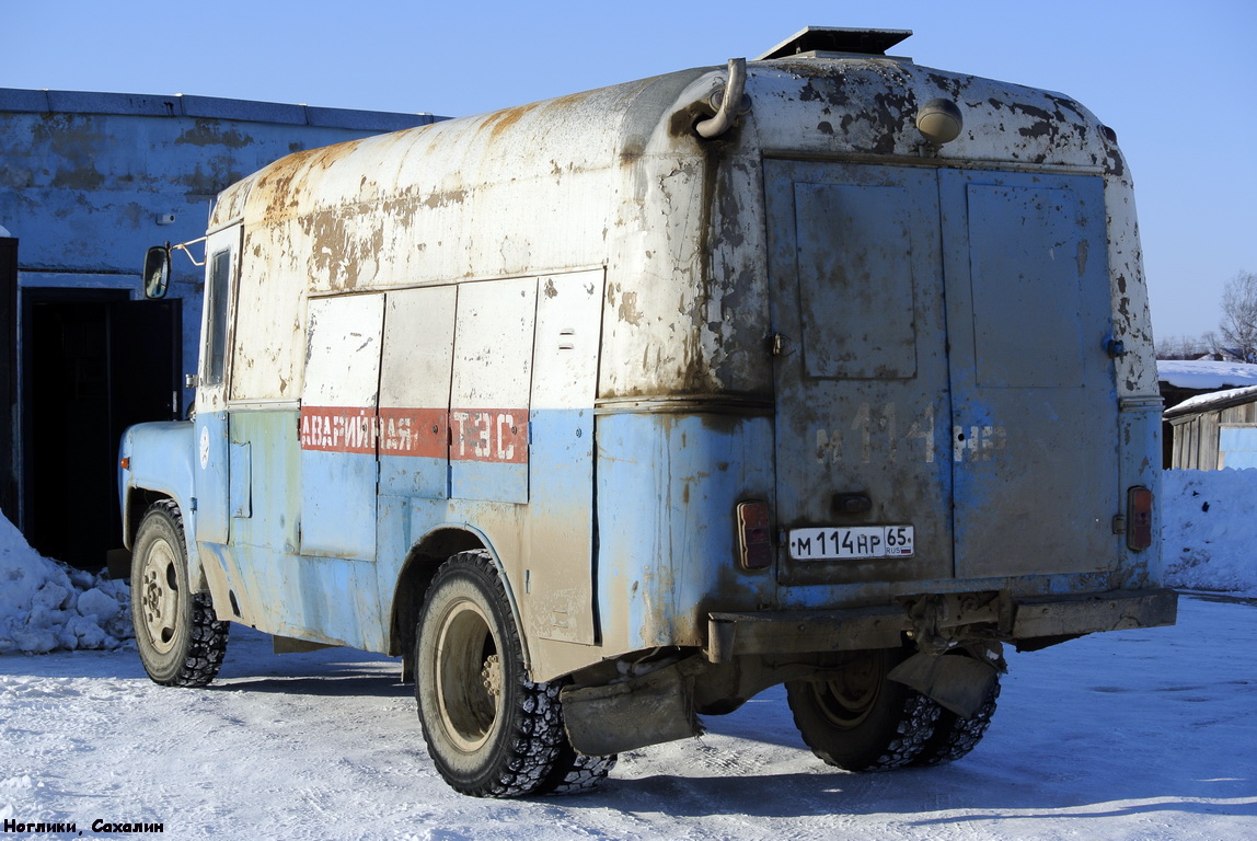 Сахалинская область, № М 114 НР 65 — ГАЗ-53-12