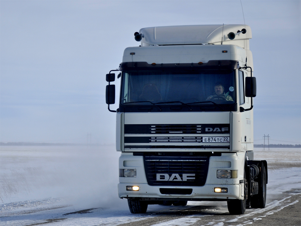 Алтайский край, № Е 874 ТС 22 — DAF 95XF FT