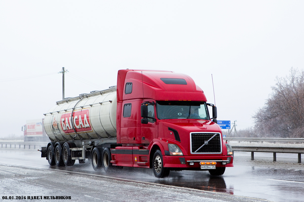 Ставропольский край, № М 928 КС 26 — Volvo VNL780