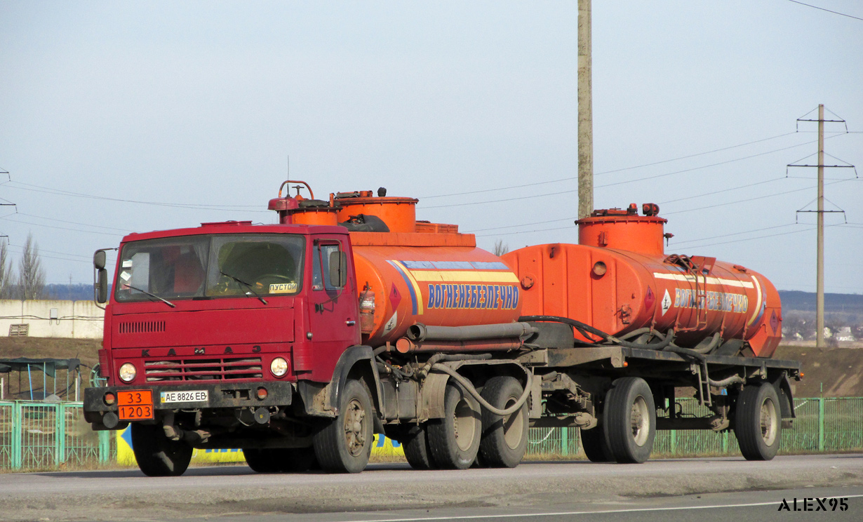 Днепропетровская область, № АЕ 8826 ЕВ — КамАЗ-5410