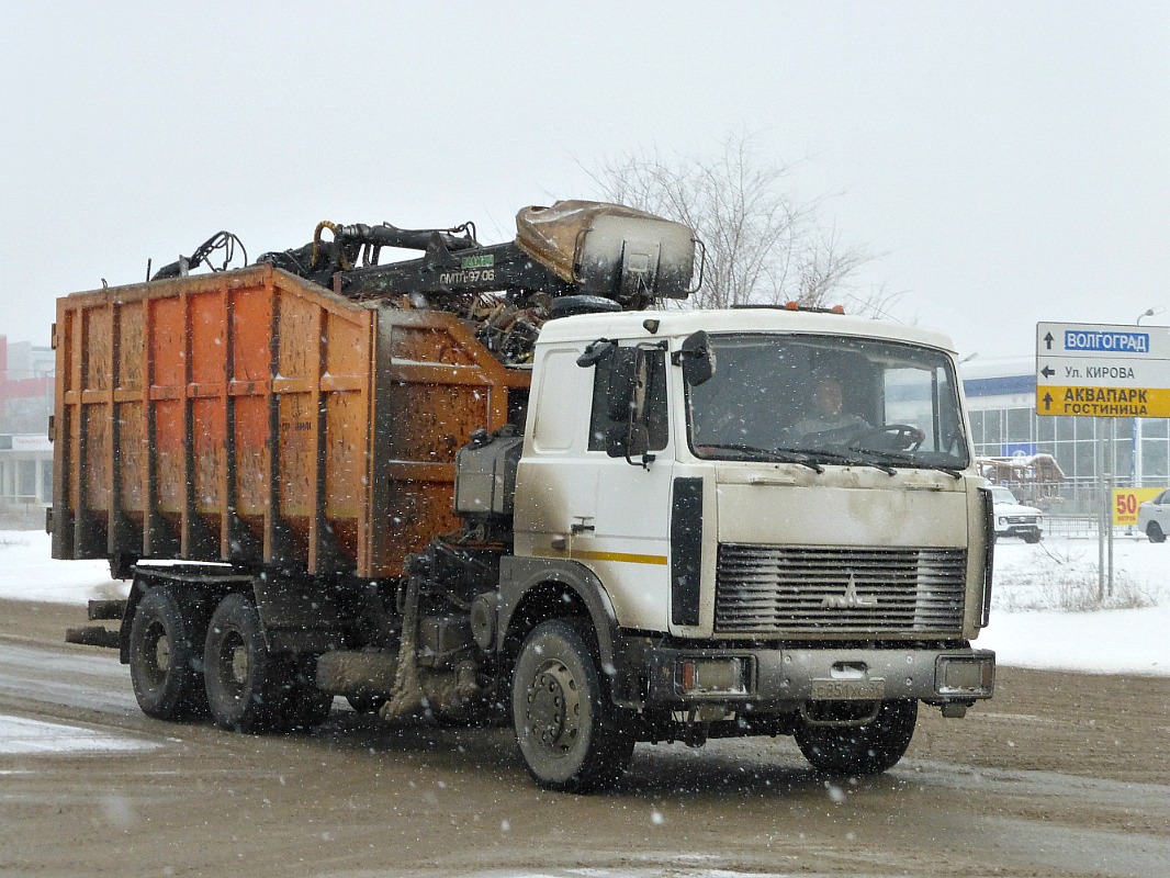 Волгоградская область, № С 851 ХС 34 — МАЗ-6303A5