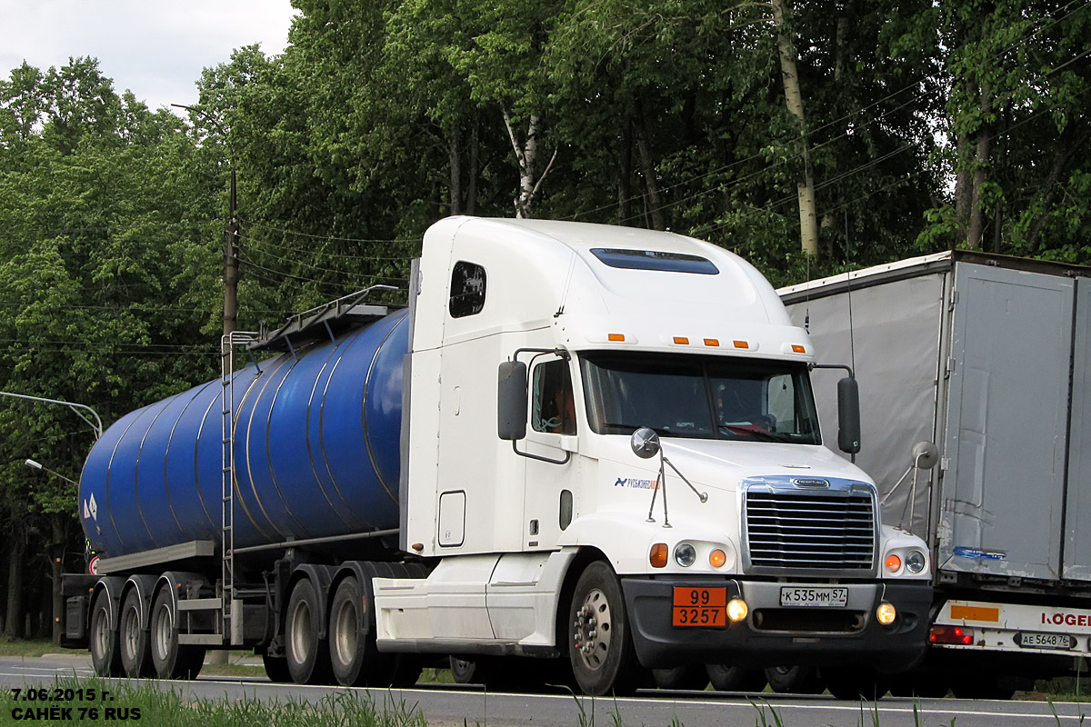 Орловская область, № К 535 ММ 57 — Freightliner Century Class