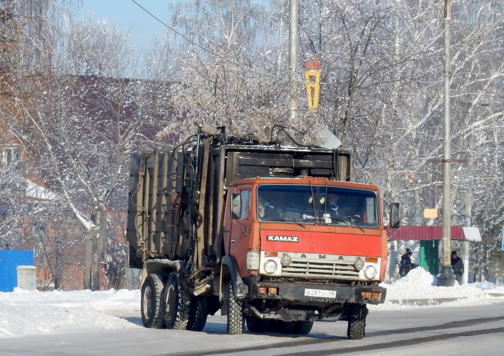 Тамбовская область, № В 281 ХХ 68 — КамАЗ-53213