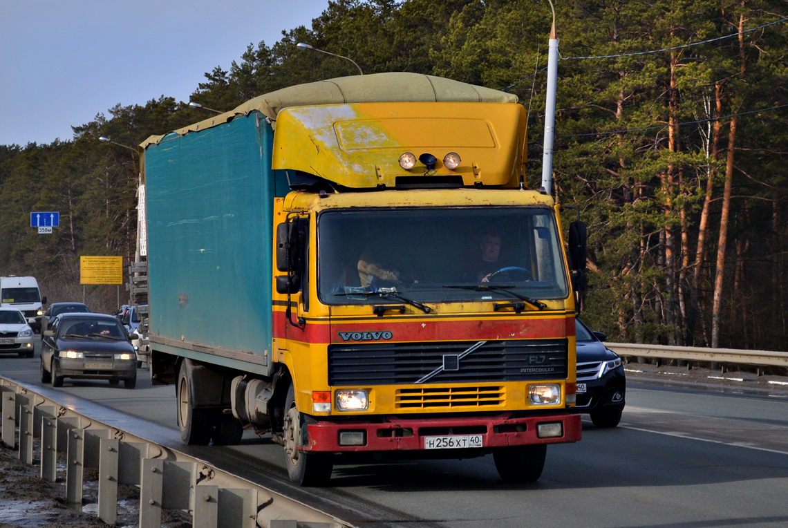 Калужская область, № Н 256 ХТ 40 — Volvo FL7