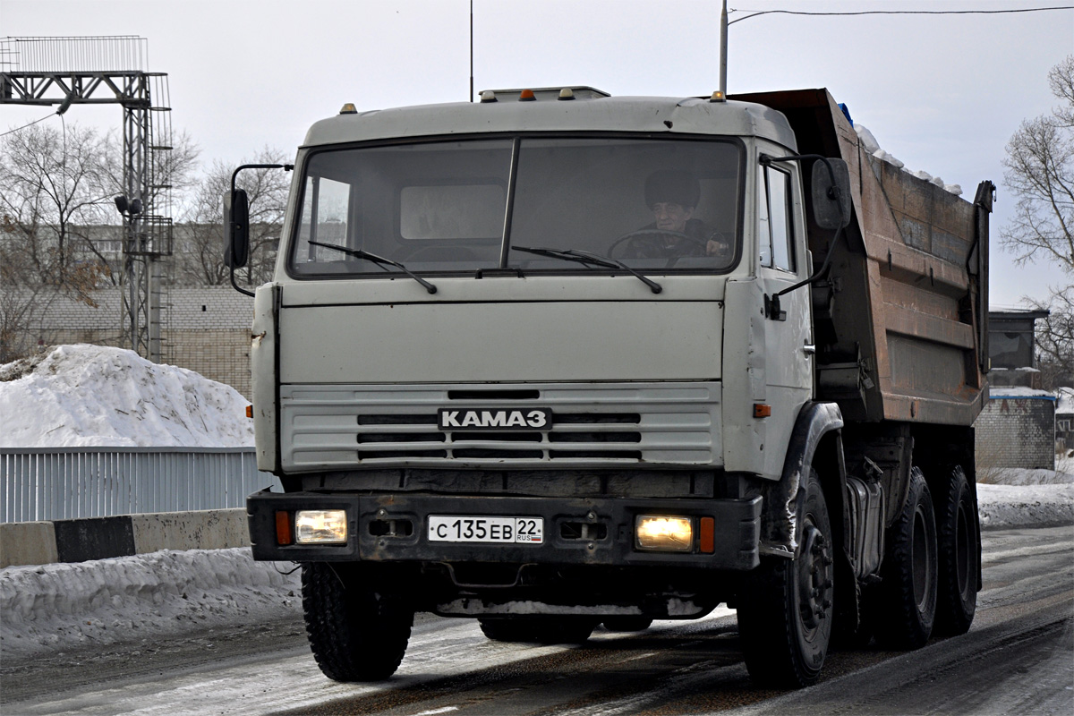 Алтайский край, № С 135 ЕВ 22 — КамАЗ-55111-02 [55111C]