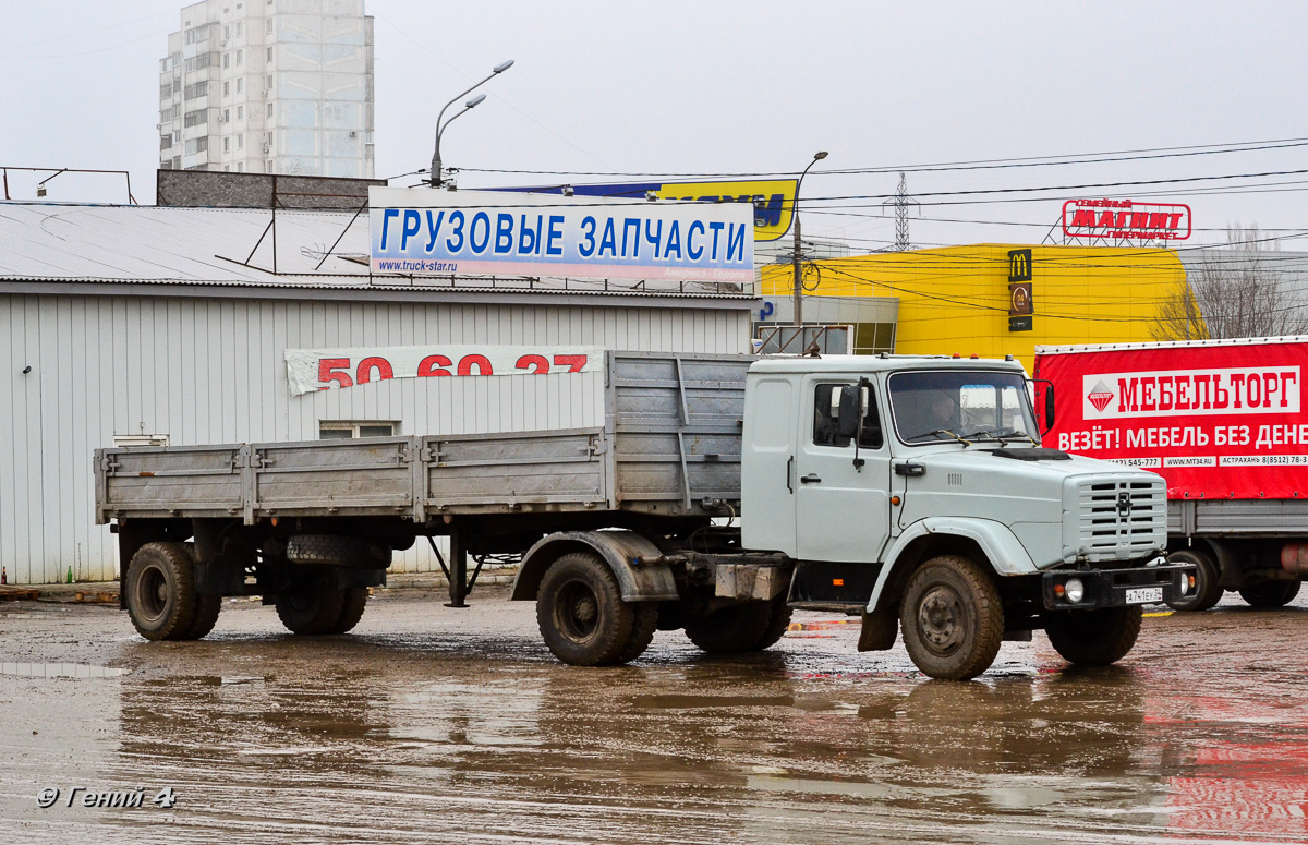 Волгоградская область, № А 741 ЕУ 34 — ЗИЛ-4423