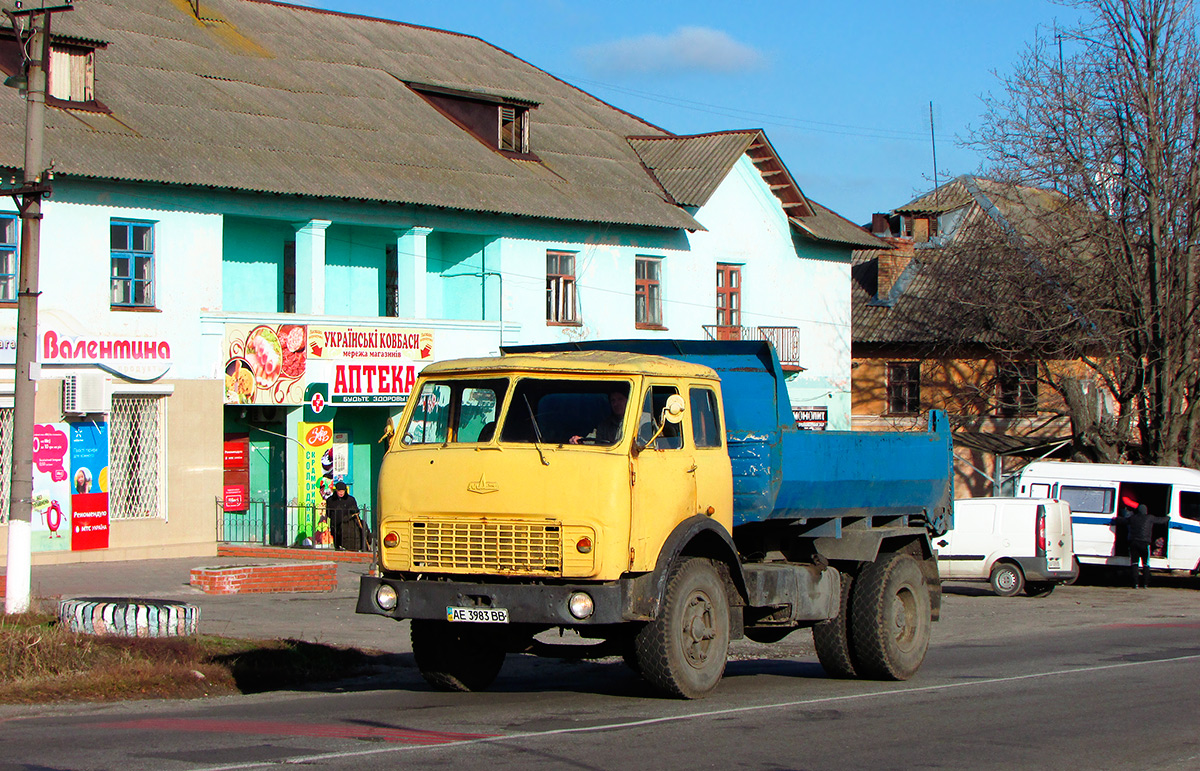 Днепропетровская область, № АЕ 3983 ВВ — МАЗ-5549