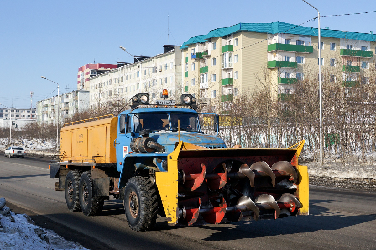 Магаданская область, № В 752 КА 49 — Урал-4320 (общая модель)