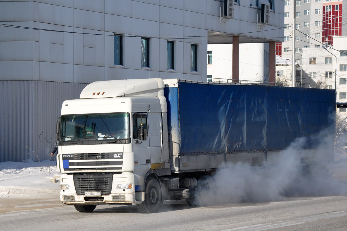 Смоленская область, № О 100 КН 67 — DAF XF95 FT