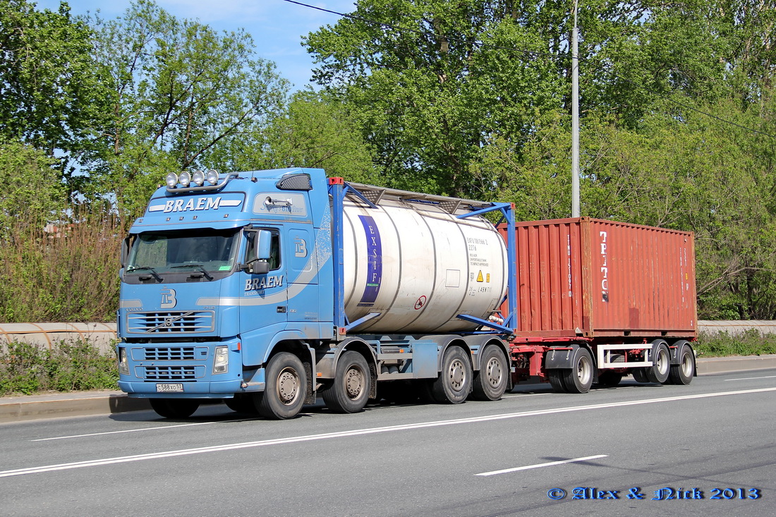 Новгородская область, № С 588 ХО 53 — Volvo ('2002) FH16.610