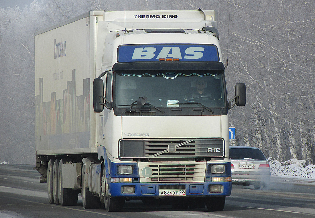 Алтайский край, № А 834 ХР 22 — Volvo ('1993) FH12.420